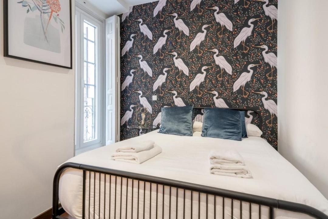 2 Bedrooms 2 Bathrooms Furnished - Malasana - Bright Stylish - Mintystay Madrid Dış mekan fotoğraf