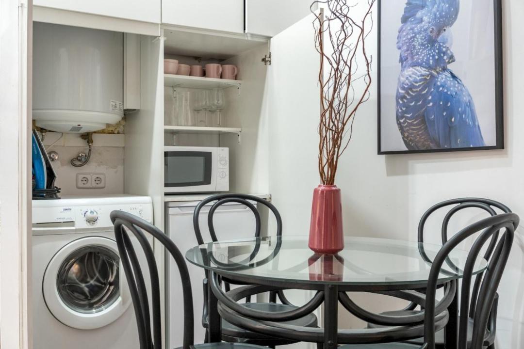 2 Bedrooms 2 Bathrooms Furnished - Malasana - Bright Stylish - Mintystay Madrid Dış mekan fotoğraf